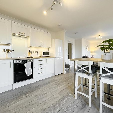 Pier View Apartment Oban Bagian luar foto