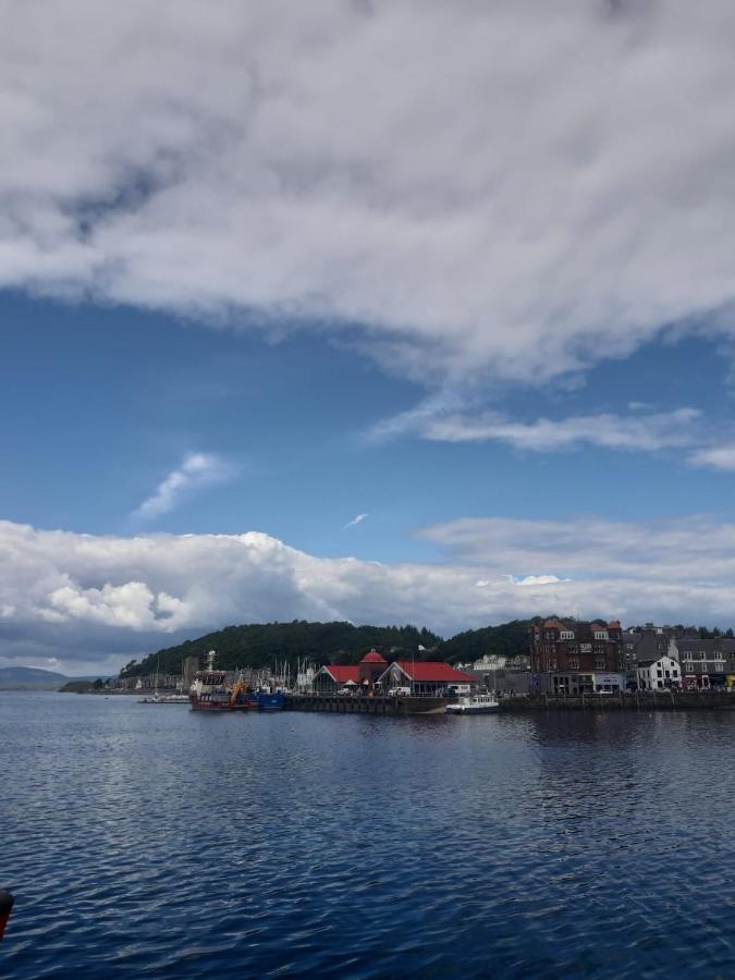 Pier View Apartment Oban Bagian luar foto